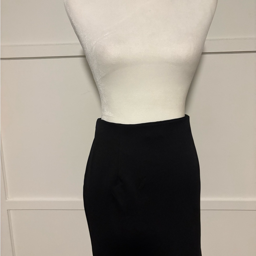 Elegant Black Women's Skirt